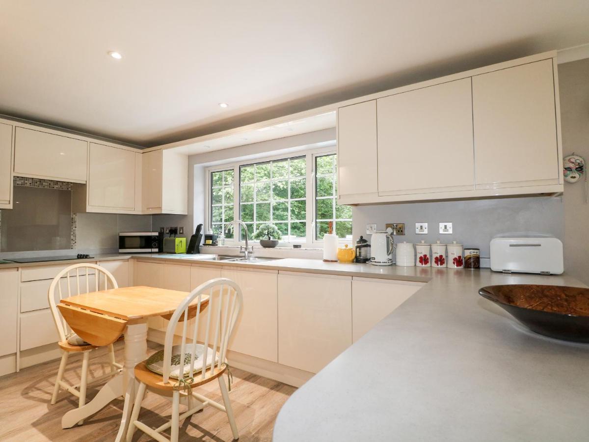 Miswells Cottages - Lake View Тернерс-Хилл Экстерьер фото